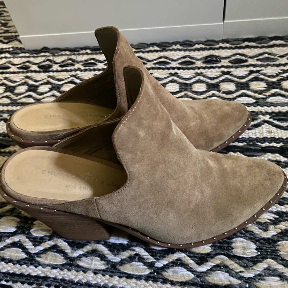 Chinese Laundry block mule bootie